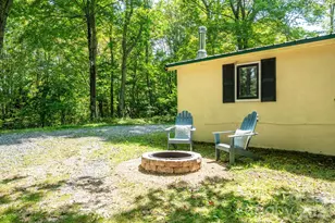 2777 Hickory Nut Gap Rd, Newland, NC 28657 - Photo 2