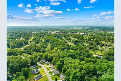 401 Brookfield Drive, Statesville, NC 28625 - Photo 16