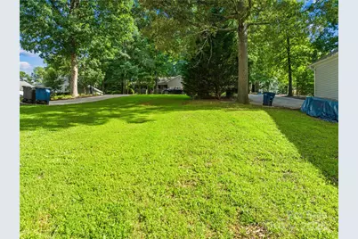 401 Brookfield Drive, Statesville, NC 28625 - Photo 6