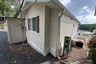 122 Maple St, New London, NC 28127 - Photo 34