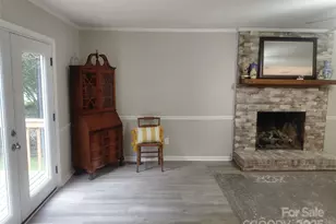 2615 Bayberry Ct, Gastonia, NC 28056 - Photo 6