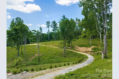 620 Dancing Bear Drive #195, Hendersonville, NC 28792 - Photo 2