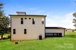 131 Clearview Rd, Statesville, NC 28625 - Photo 14