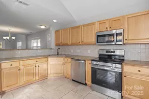 2723 Rozzelles Landing Dr, Charlotte, NC 28214 - Photo 14