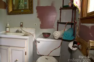 153 Moonshine Mountain Rd, Burnsville, NC 28714 - Photo 18