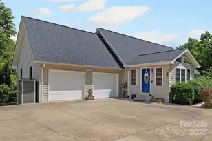 15 Willow Knolls Dr, Weaverville, NC 28787 - Photo 2