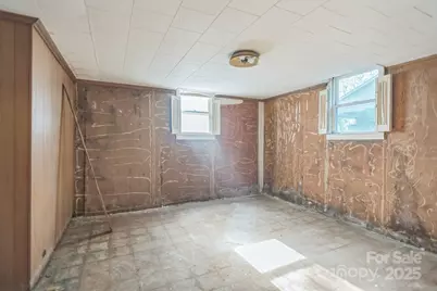 113 Falls Street, Morganton, NC 28655 - Photo 12