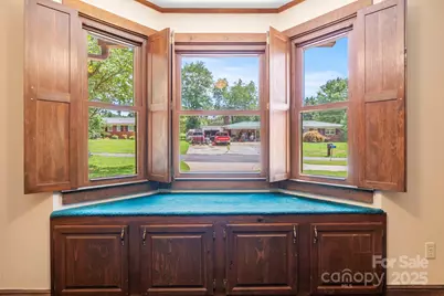 3195 Meadowbrook Street, Valdese, NC 28690 - Photo 6