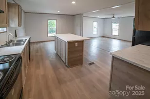 1909 Parkwood Dr, Lenoir, NC 28645 - Photo 6