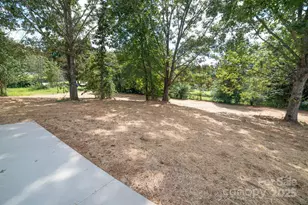 1909 Parkwood Dr, Lenoir, NC 28645 - Photo 20