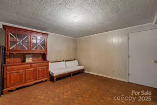 3321 Holly Hill Cir, Valdese, NC 28690 - Photo 20