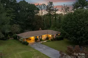 3321 Holly Hill Cir, Valdese, NC 28690 - Photo 4