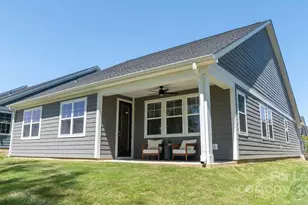 8629 Chagrin Dr, Cornelius, NC 28031 - Photo 2