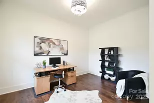 1310 Bershire Ln, Charlotte, NC 28262 - Photo 8