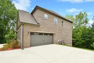 1310 Bershire Ln, Charlotte, NC 28262 - Photo 42