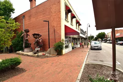 93 N Main Street, Waynesville, NC 28786 - Photo 2