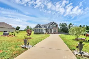 1014 Willow Grv Ln, York, SC 29745 - Photo 4