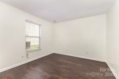 9508 Weston Woods Lane, Charlotte, NC 28216 - Photo 12