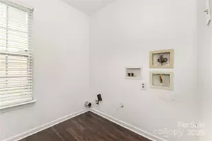 9508 Weston Woods Ln, Charlotte, NC 28216 - Photo 14