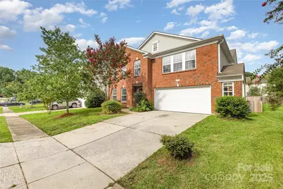 9508 Weston Woods Lane, Charlotte, NC 28216 - Photo 2