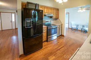 1633 Jamestown Rd, Morganton, NC 28655 - Photo 14