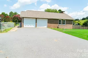 1633 Jamestown Rd, Morganton, NC 28655 - Photo 34