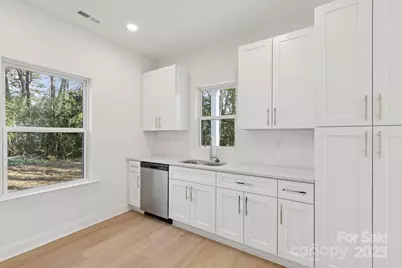 5403 Toano Road, Charlotte, NC 28215 - Photo 6