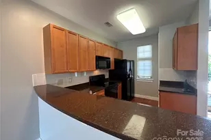 1101 W 1st St, Charlotte, NC 28202 - Photo 8