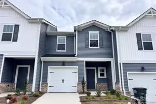 4139 Summit Woods Dr, Charlotte, NC 28216 - Photo 1