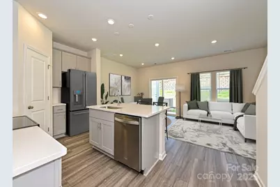 4139 Summit Woods Drive, Charlotte, NC 28216 - Photo 2