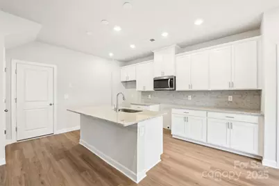 1429 Wildflower Street, Newton, NC 28658 - Photo 4