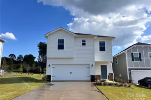 1429 Wildflower St, Newton, NC 28658 - Photo 1