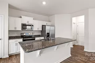 5 Caroline Vly Ln, Hendersonville, NC 28792 - Photo 8