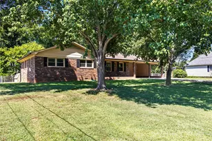 168 Mooreland Rd, Mooresville, NC 28117 - Photo 2