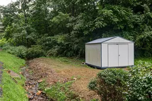 40 Double Island Rd, Burnsville, NC 28714 - Photo 4