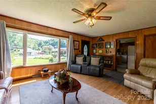 40 Double Island Rd, Burnsville, NC 28714 - Photo 10