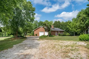 312 Lister Rd, Landrum, SC 29356 - Photo 32