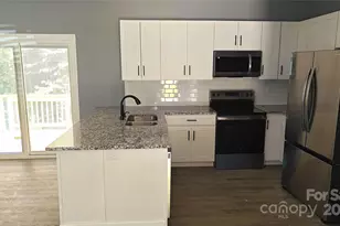 308 N Boyce St, Gastonia, NC 28052 - Photo 10