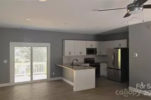 308 N Boyce St, Gastonia, NC 28052 - Photo 8