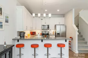 37 Thornes Ln, Asheville, NC 28805 - Photo 12