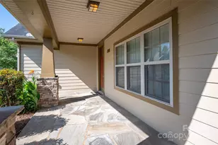 102 Coral Ln, Mooresville, NC 28117 - Photo 2