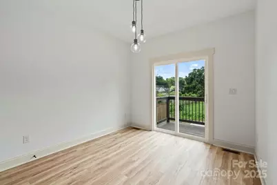 431 W Norment Avenue, Gastonia, NC 28052 - Photo 8