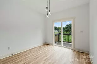 431 W Norment Ave, Gastonia, NC 28052 - Photo 8