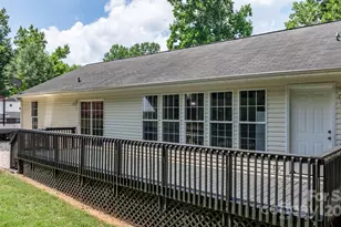 4358 Bart Lee St, Claremont, NC 28610 - Photo 24