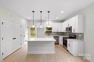 7813 Casa Loma Rd, Charlotte, NC 28269 - Photo 6