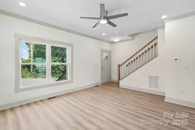 439 W Norment Avenue, Gastonia, NC 28052 - Photo 6