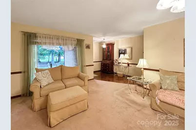 3245 15th Street NE, Hickory, NC 28601 - Photo 6