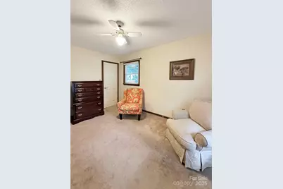 3245 15th Street NE, Hickory, NC 28601 - Photo 24