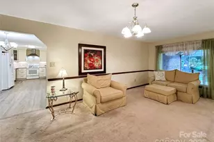 3245 15th St NE, Hickory, NC 28601 - Photo 8