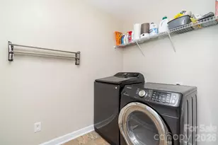 2422 Orofino Ct, Charlotte, NC 28269 - Photo 22